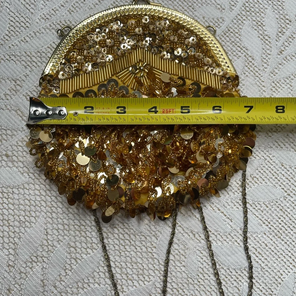 Vintage 7” Stunner Flapper Gold Beaded Sequin Clutch handbag